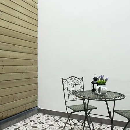 Nine Streets Patio Retreat * Amsterdam